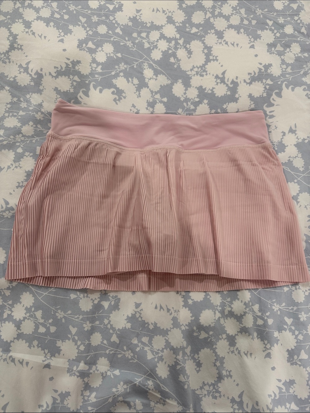 NWOT Lululemon Pleated Skirt, Size 8